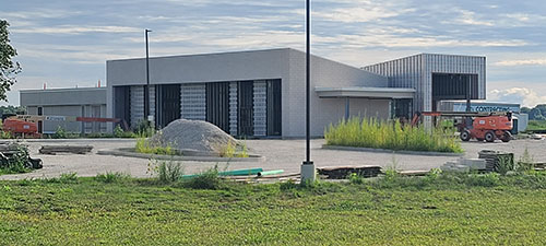 ENTRANCE, CLASSROOM/CONFERENCE ROOM AND LAB (Northeast Side)