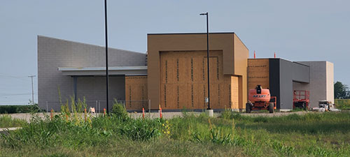 ENTRANCE (North Side)