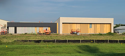 CLASSROOM/CONFERENCE ROOM AND LAB (East Side)